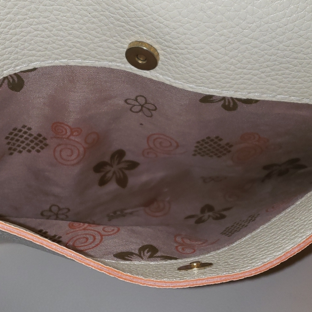 Purse - Picture 3 of 3